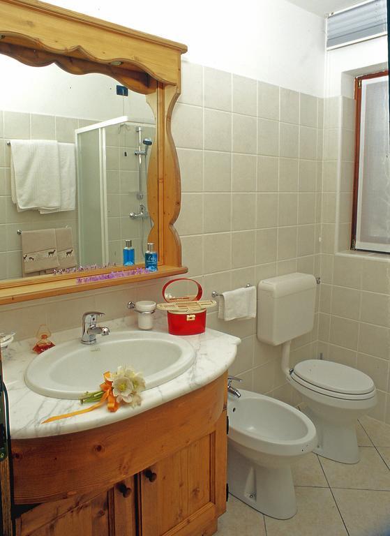 Agriturismo Prati Oitzinger Valbruna Szoba fotó